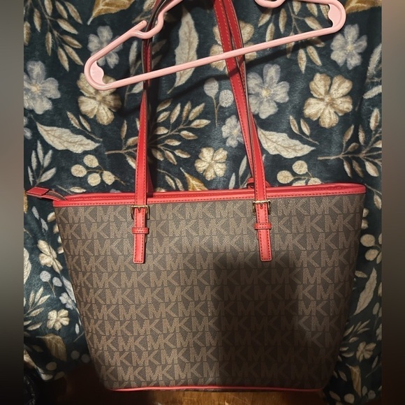 Michael Kors jet set charm TZ tote purse in color flame - Picture 2 of 6